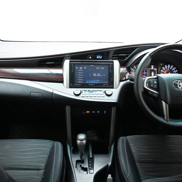 Toyota Innova N40 Wagon 5dr G 8st Auto-Gate Shift 4sp RWD 2.0i AT (2016) - Image 11
