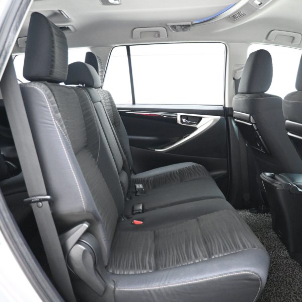 Toyota Innova N40 Wagon 5dr G 8st Auto-Gate Shift 4sp RWD 2.0i AT (2016) - Image 14