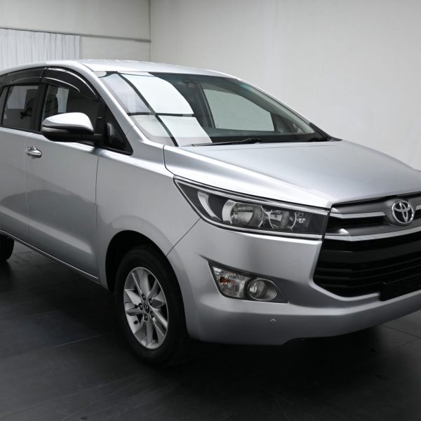Toyota Innova N40 Wagon 5dr G 8st Auto-Gate Shift 4sp RWD 2.0i AT (2016) - Image 3