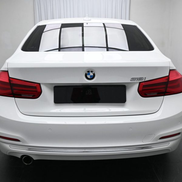 BMW 318I F30 Sedan 4dr 318i Luxury AT (2018) - Image 8