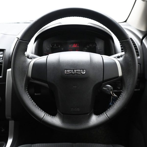 Isuzu D-MAX RT-50 Pickup 4dr DCab Man 5sp 4X2 2.5DDiT MT (2016) - Image 14