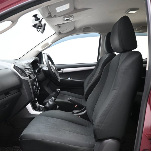 Isuzu D-MAX RT-50 Pickup 4dr DCab Man 5sp 4X2 2.5DDiT MT (2016) - Image 9