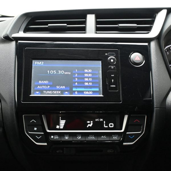 Honda BR-V Hatchback 5dr 1.5 V AT (2018) - Image 17