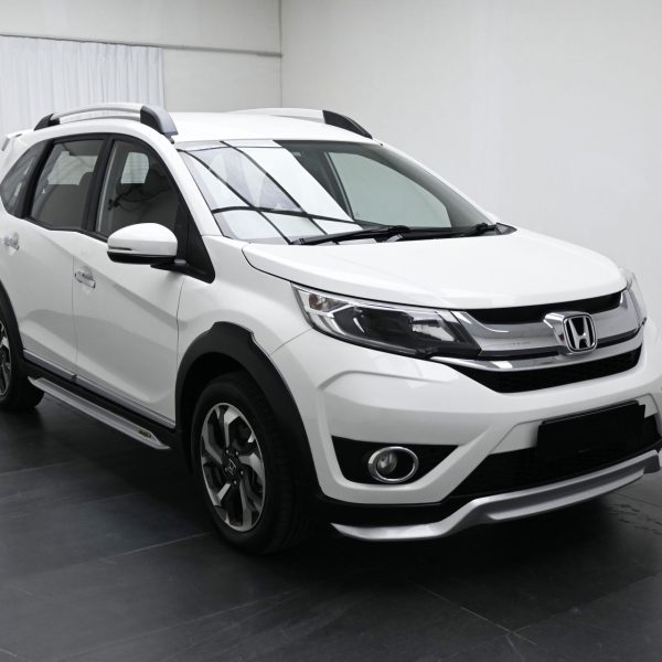 Honda BR-V Hatchback 5dr 1.5 V AT (2018) - Image 3