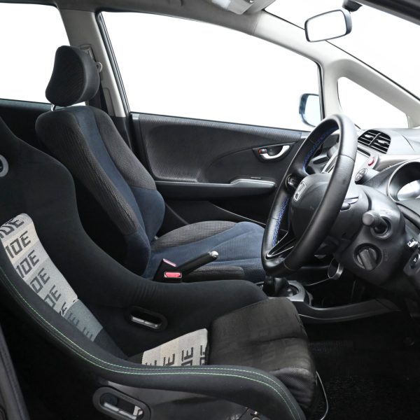 Honda Jazz 1.5 MANUAL AT (2014) - Image 11