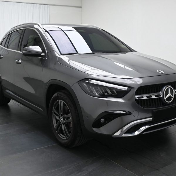Mercedes-Benz GLA200 1.3 AT (2024) - Image 3