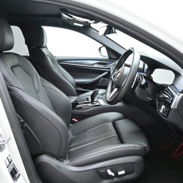BMW 530I G30 2.0 M Sport AT (2022) - Image 14