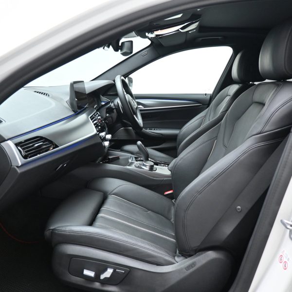 BMW 530I G30 2.0 M Sport AT (2022) - Image 15