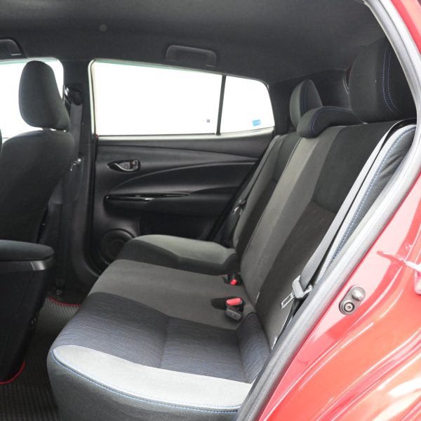 Toyota Yaris 1.5 E AT (2022) - Image 14