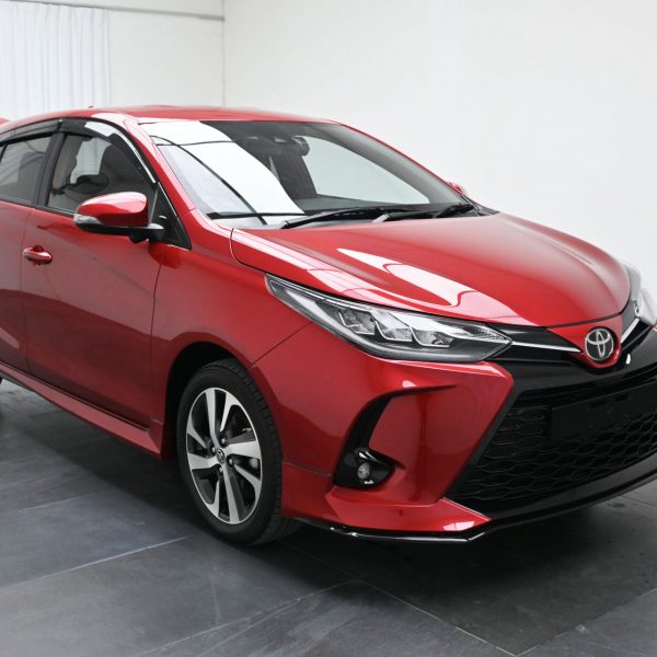 Toyota Yaris 1.5 E AT (2022) - Image 3