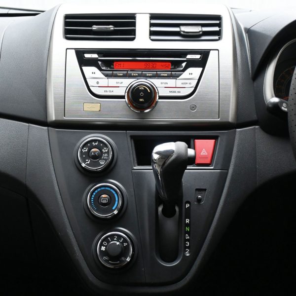 Perodua Myvi M600 Hatch 5dr X Auto 4sp FWD 1.3i AT (2015) - Image 12