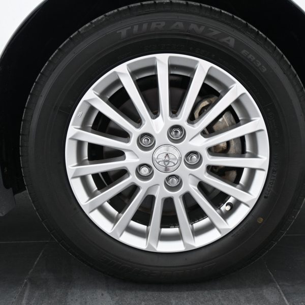 Toyota Camry XV50 Sedan 4dr E SA 6sp FWD 2.0Di AT (2015) - Image 5