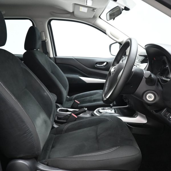 Nissan Navara 2.5 SE AT 4WD AT (2019) - Image 10