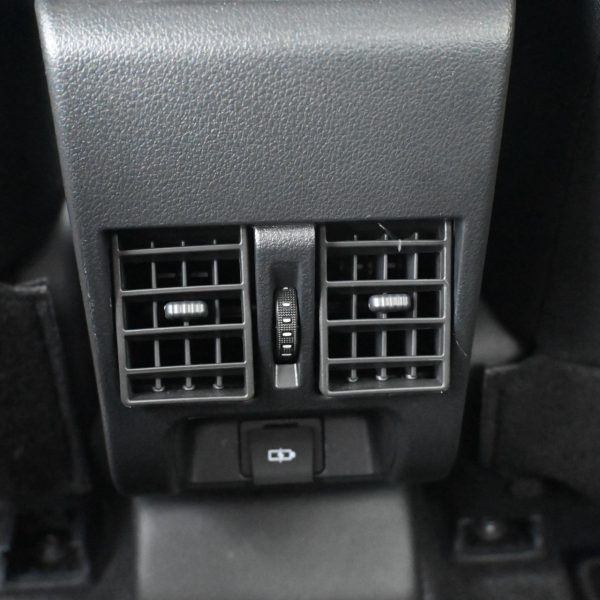 Toyota Vios 1.5 E AT (2024) - Image 6