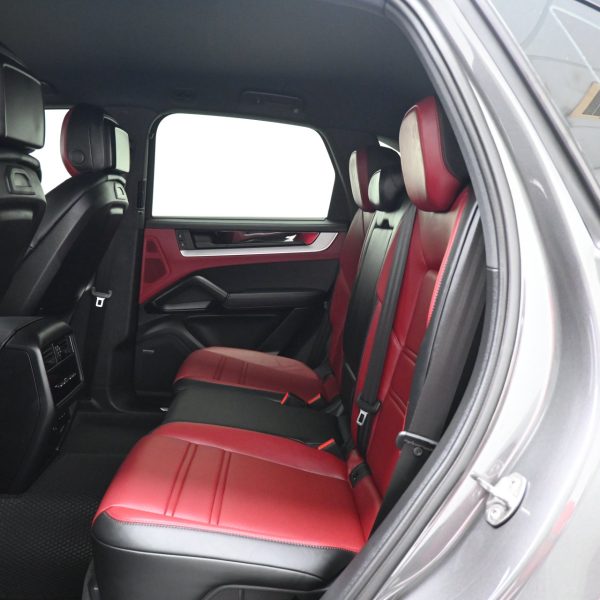 Porsche Cayenne 3 AT (2023) - Image 18