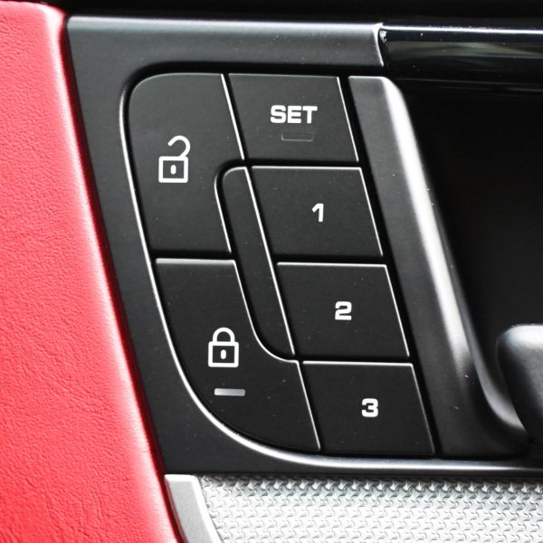Porsche Cayenne 3 AT (2023) - Image 20