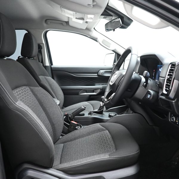 Ford Ranger 2.0 XLT PLUS 4WD AT (2023) - Image 11