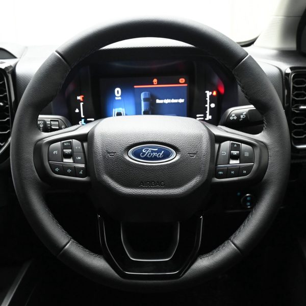 Ford Ranger 2.0 XLT PLUS 4WD AT (2023) - Image 18