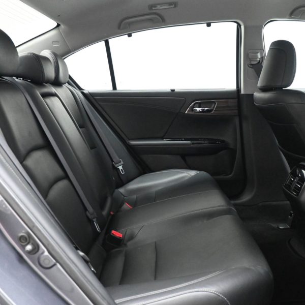 Honda Accord Sedan 4dr VTi-L Auto 5sp FWD 2.0i AT (2016) - Image 12