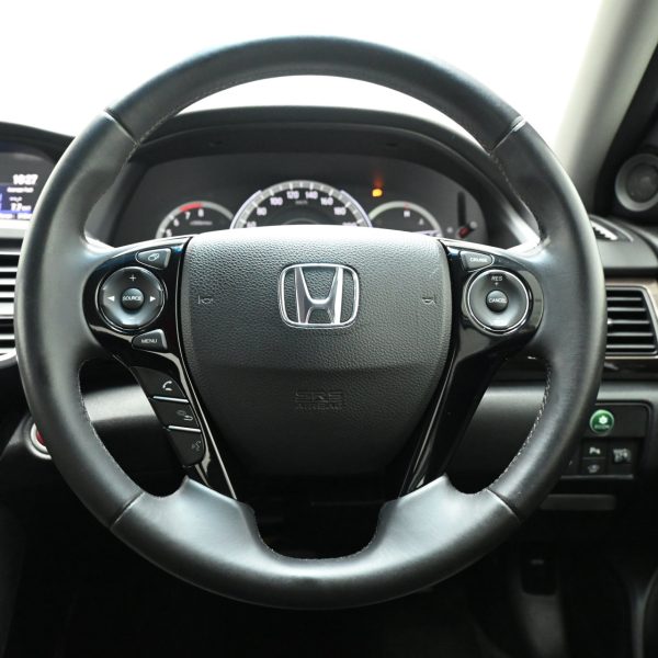 Honda Accord Sedan 4dr VTi-L Auto 5sp FWD 2.0i AT (2016) - Image 16