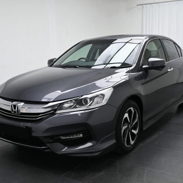 Honda Accord Sedan 4dr VTi-L Auto 5sp FWD 2.0i AT (2016) - Image 18