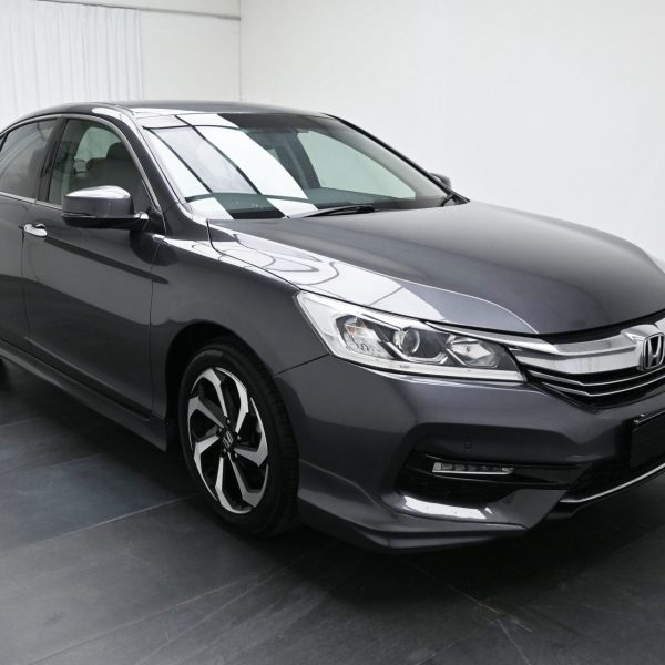 Honda Accord Sedan 4dr VTi-L Auto 5sp FWD 2.0i AT (2016) - Image 3