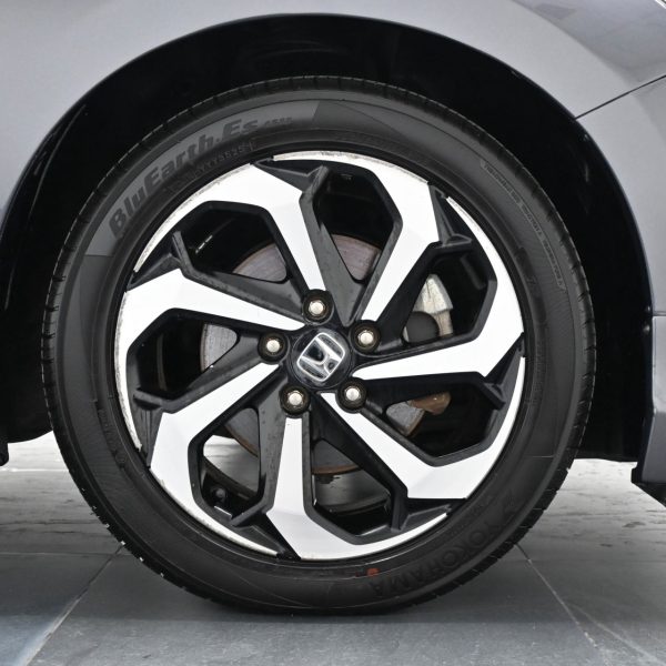 Honda Accord Sedan 4dr VTi-L Auto 5sp FWD 2.0i AT (2016) - Image 5
