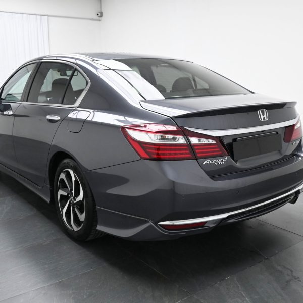 Honda Accord Sedan 4dr VTi-L Auto 5sp FWD 2.0i AT (2016) - Image 6