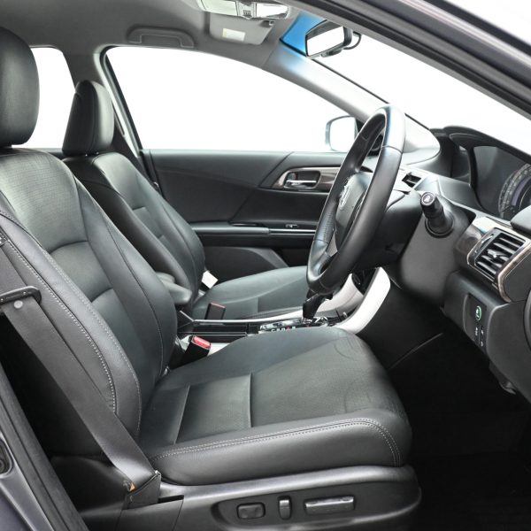 Honda Accord Sedan 4dr VTi-L Auto 5sp FWD 2.0i AT (2016) - Image 10