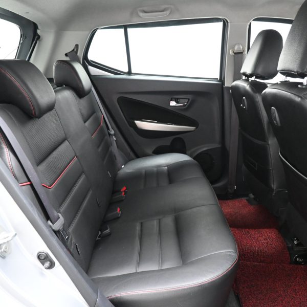 Perodua Axia Hatch 5dr Advance Auto 4sp FWD 1.0i AT (2015) - Image 12