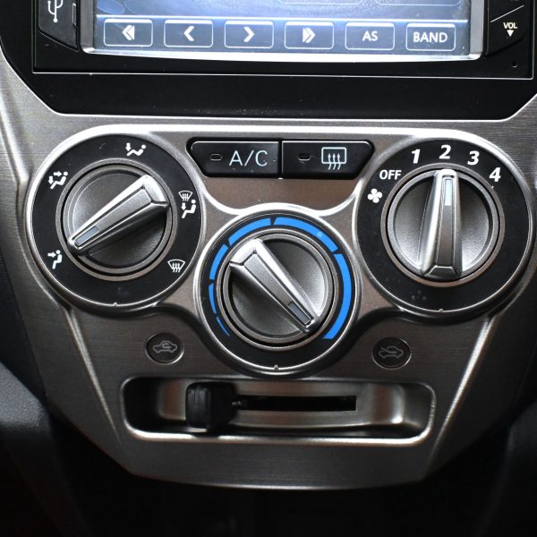 Perodua Axia Hatch 5dr Advance Auto 4sp FWD 1.0i AT (2015) - Image 15