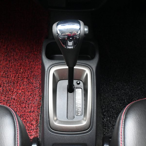 Perodua Axia Hatch 5dr Advance Auto 4sp FWD 1.0i AT (2015) - Image 16