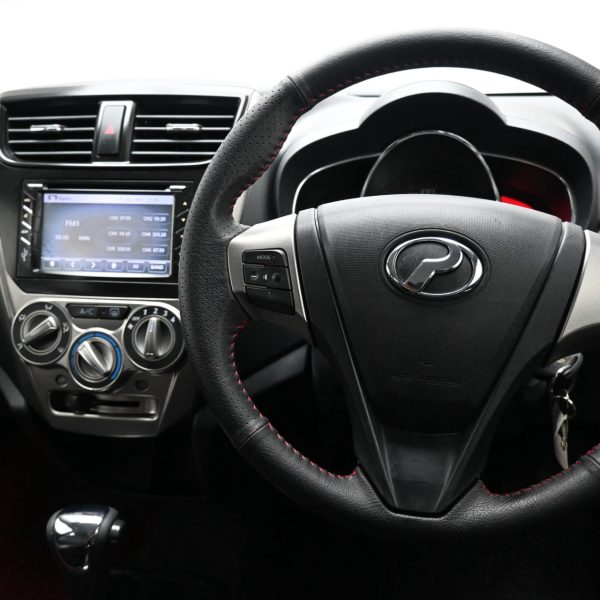 Perodua Axia Hatch 5dr Advance Auto 4sp FWD 1.0i AT (2015) - Image 17
