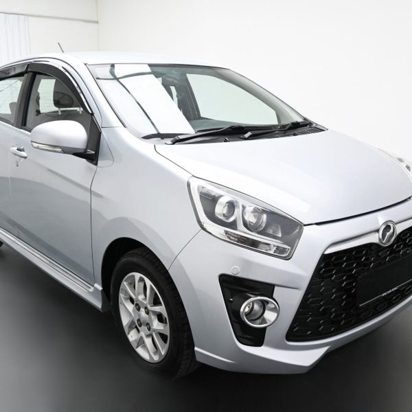 Perodua Axia Hatch 5dr Advance Auto 4sp FWD 1.0i AT (2015) - Image 3