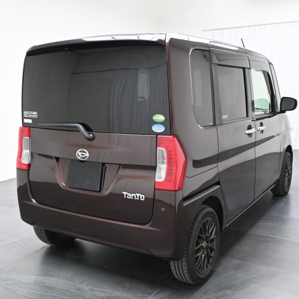 Daihatsu Tanto 0.7 AT (2018) - Image 8