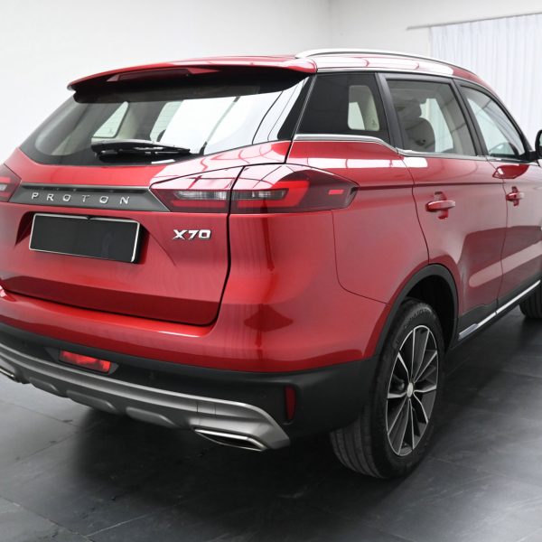 Proton X70 1.8 TGDI PREMIUM 2WD AT (2020) - Image 9