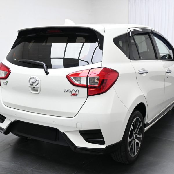 Perodua Myvi AV 1.5 (A) AT (2019) - Image 8