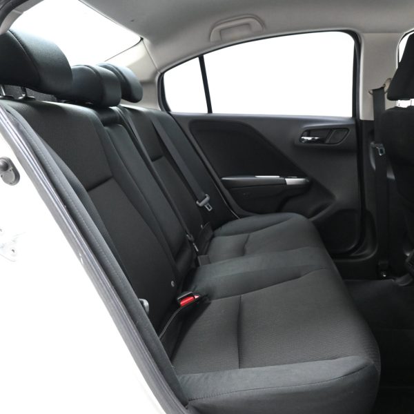 Honda City GM6 Sedan 4dr E i-VTEC CVT 7sp FWD 1.5i AT (2017) - Image 12