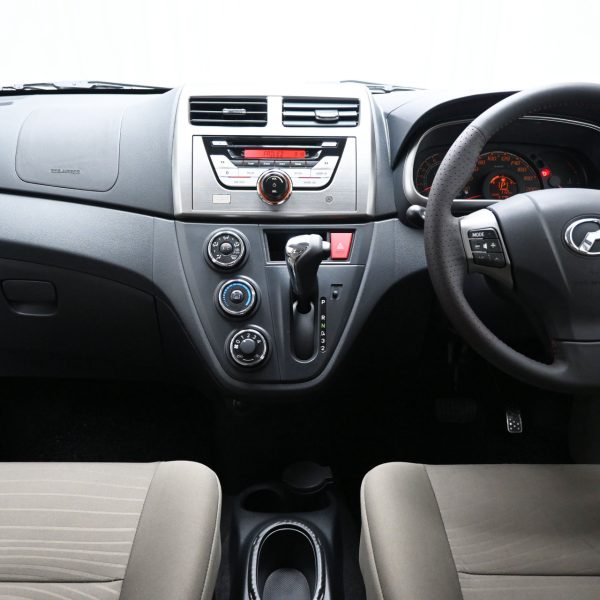 Perodua Myvi M600 Hatch 5dr X Auto 4sp FWD 1.3i AT (2015) - Image 8