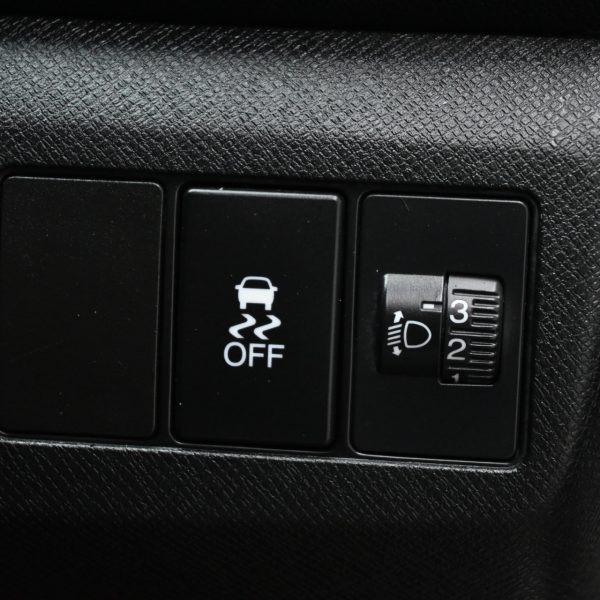 Honda BR-V Hatchback 5dr 1.5 V AT (2017) - Image 6