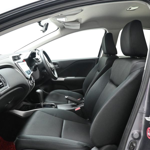 Honda City 1.5 E AT (2015) - Image 12