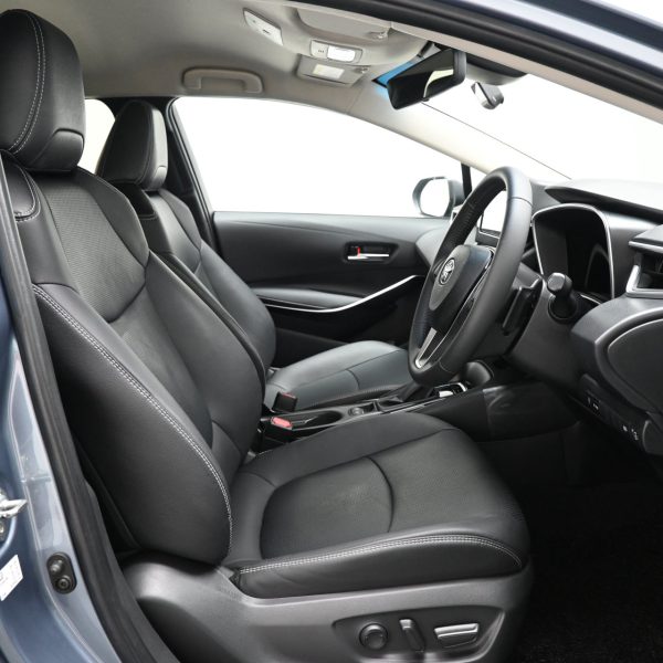 Toyota Corolla Altis E170 Facelift Sedan 4dr G CVT 7sp FWD 1.8i AT (2019) - Image 11