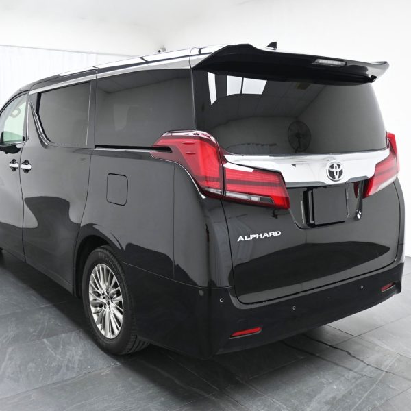 Toyota Alphard 2.5 G Auto AT (2018) - Image 13