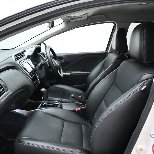 Honda City 1.5 V Auto AT (2019) - Image 11