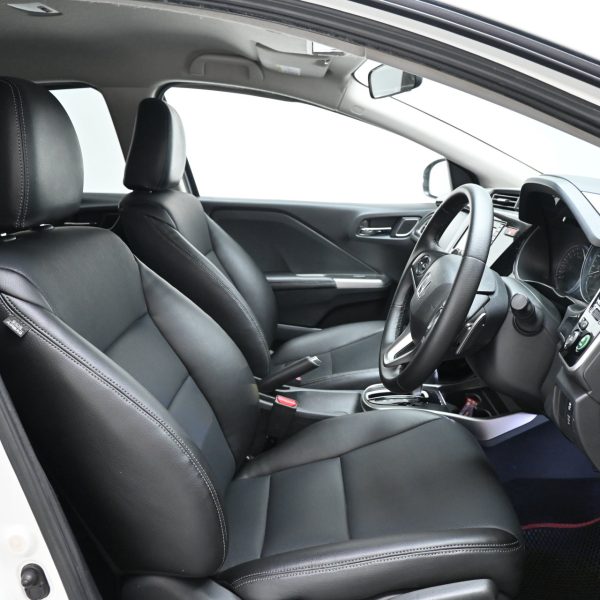 Honda City 1.5 V Auto AT (2019) - Image 10