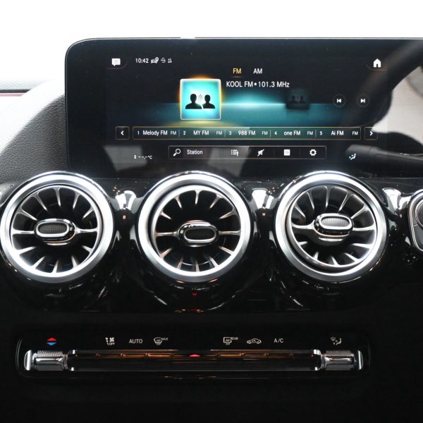 Mercedes-Benz GLA250 2 AT (2021) - Image 20