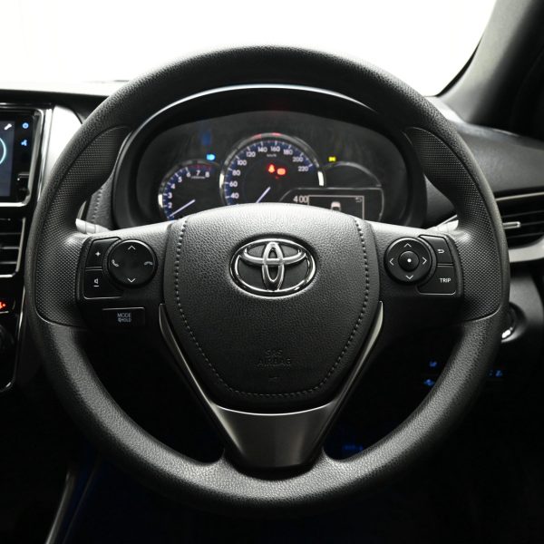 Toyota Yaris 1.5 E AT (2022) - Image 18