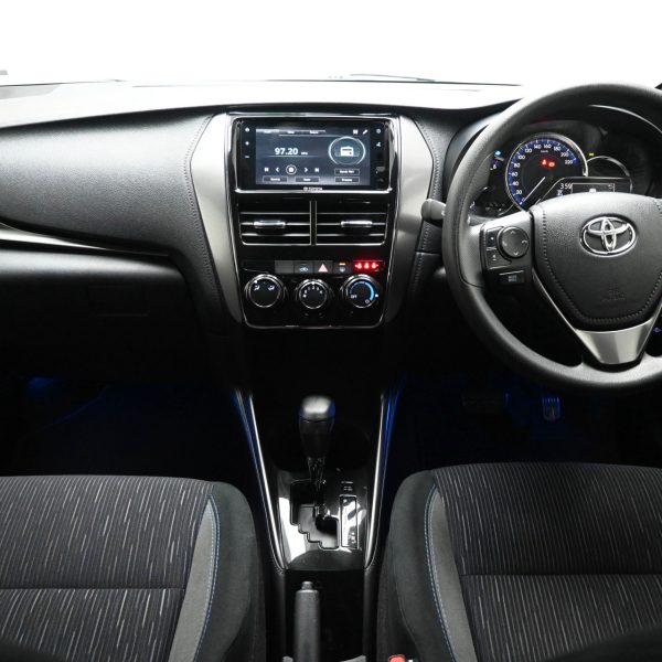 Toyota Yaris 1.5 E AT (2022) - Image 10