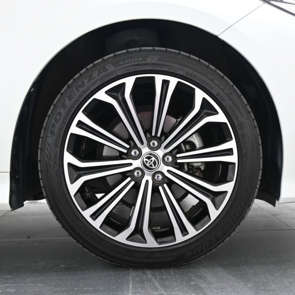 Toyota Corolla Altis E210 Sedan 4dr G CVT 7sp FWD 1.8i AT (2022) - Image 6