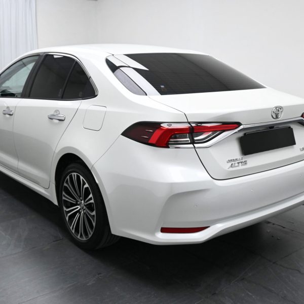Toyota Corolla Altis E210 Sedan 4dr G CVT 7sp FWD 1.8i AT (2022) - Image 7